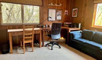 6819 SELKIRK, Bethesda, MD 20817