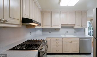 1810 HEMLOCK Cir, Abington, PA 19001