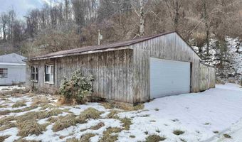 3938 Saint Clara Rd, Alum Bridge, WV 26321