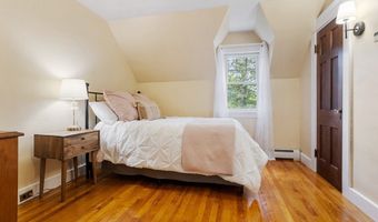 33 Highland Ave, Ayer, MA 01432