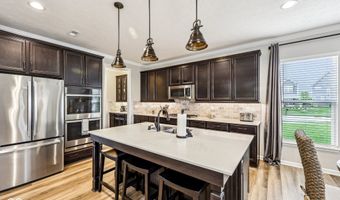 4204 Omaha Dr, Bargersville, IN 46106