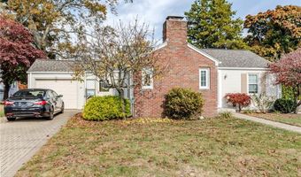 19 Coulters Rd, Cranston, RI 02920