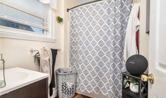 13 Elizabeth St, Cumberland, RI 02864