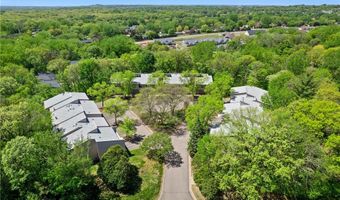 8405 137th Ct, Apple Valley, MN 55124