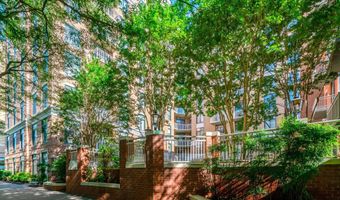 1201 N GARFIELD St 202, Arlington, VA 22201