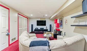 152 Fairway Dr, Coventry, RI 02816