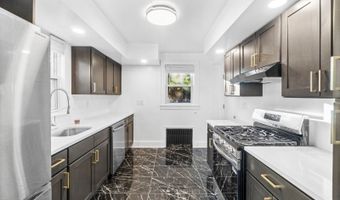 29 Ligham St, Belleville, NJ 07109