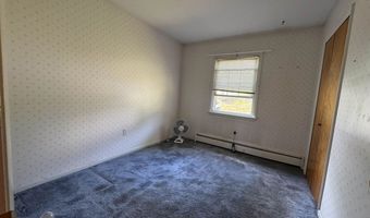 35 Hillcrest Ter, Brattleboro, VT 05301