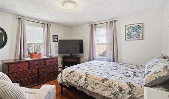 514 Killingly St, Johnston, RI 02919