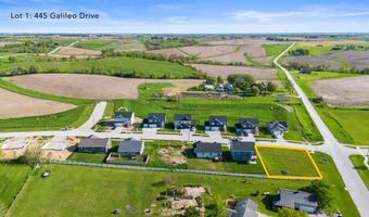 445 Galileo Dr, Riverside, IA 52327