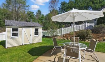 72 McAllister Rd, Bedford, NH 03110