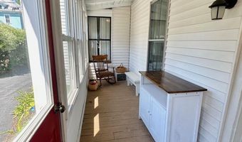 23 Holland St, Bangor, ME 04401
