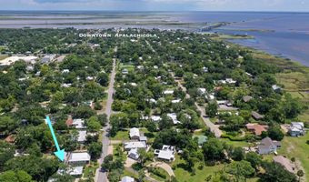 225 Ave D, Apalachicola, FL 32320