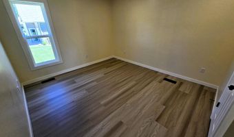 1014 Eckart Ave, Auburn, IN 46706