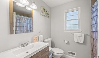 64 OAKTON Dr, Atco, NJ 08004