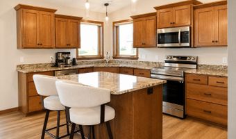 214 Woolgrass Way, Avon, MN 56310