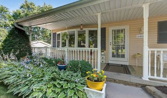 6809 Pilgrim Rd, Madison, WI 53711