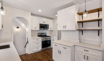 6608 Shenandoah, Allen Park, MI 48101