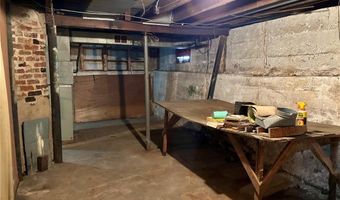 3013 Mayfield Ave, Alton, IL 62002