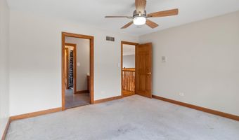 13023 RAVINE Dr, Lemont, IL 60439