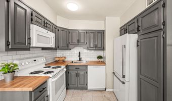 321 E RIVELY Ave, Aldan, PA 19018