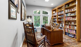 45 Edgewater Dr, Albany, KY 42602