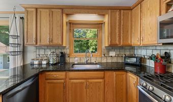 33 Ference Rd, Ashford, CT 06278