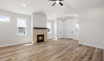 4051 SADDLEBACK Ln, Cheyenne, WY 82001