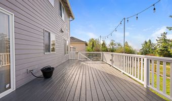 375 McClure Ave, Astoria, OR 97103