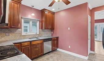 105 Park Ave, Cranston, RI 02905
