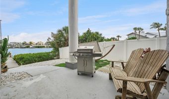 807 CHIPAWAY Dr, Apollo Beach, FL 33572