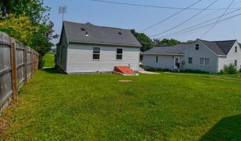 1314 NAVARINO St, Algoma, WI 54201