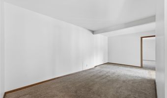 407 Dorwood Dr, Alliance, OH 44601