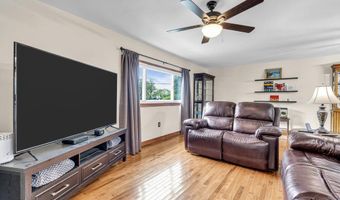 551 Chester Pkwy, Belford, NJ 07718