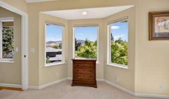 1011 Canyon Park Dr, Ashland, OR 97520