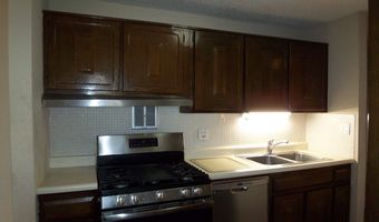 1227 S Old Wilke Rd 306, Arlington Heights, IL 60005