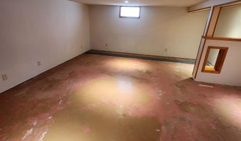 1703 E Mcgregor St, Algona, IA 50511