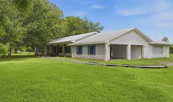 518 Old School Rd, Arnaudville, LA 70512