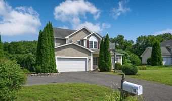 63 Meadow Brook Rd, Brookfield, CT 06804