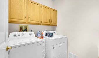 180 Sylvan Lake Blvd, Bayville, NJ 08721