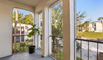 512 ORANGE Dr 32, Altamonte Springs, FL 32701