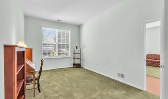 15 LILY POND Ln, Barnegat, NJ 08005