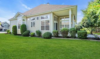 35 Lakeland Dr, Barnegat, NJ 08005
