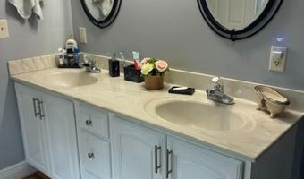 303 Springdale Ave, Aurora, IN 47001