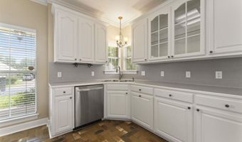 17647 Lake Azalea Dr, Baton Rouge, LA 70817