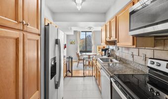 4500 S FOUR MILE RUN Dr 222, Arlington, VA 22204