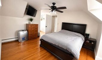 625 Mendon Rd, Cumberland, RI 02864
