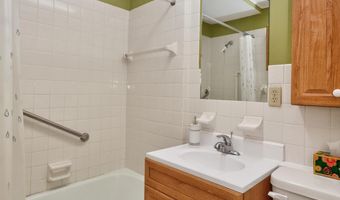 386 Division St, Amsterdam, NY 12010
