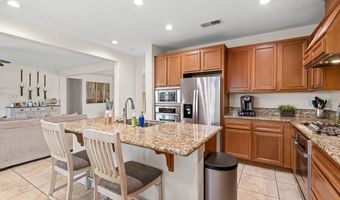 705 Sungold Way, Escondido, CA 92027