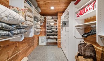 965 Eastman Dr, Bigfork, MT 59911